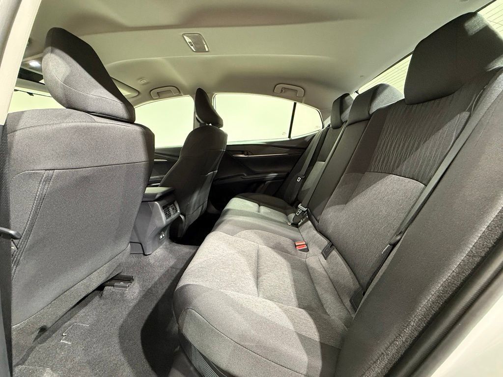 Used 2026 Toyota Camry LE FWD image 17