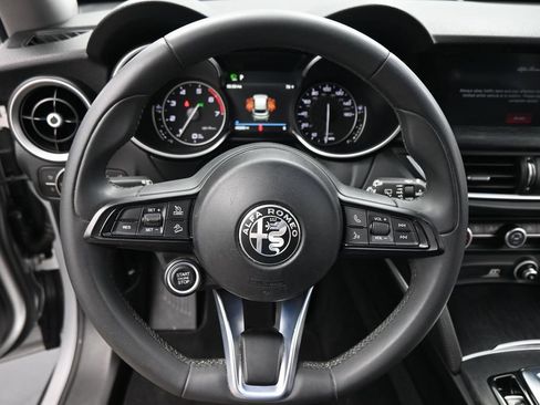 Used 2020 Alfa Romeo Stelvio w/ Nero Edizione RWD image 12