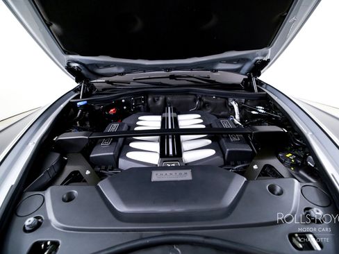 Used 2018 Rolls-Royce Phantom Sedan image 35