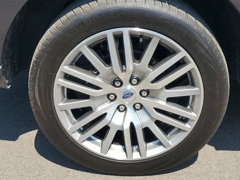 Certified 2024 Ford Expedition Platinum AWD/4WD image 5
