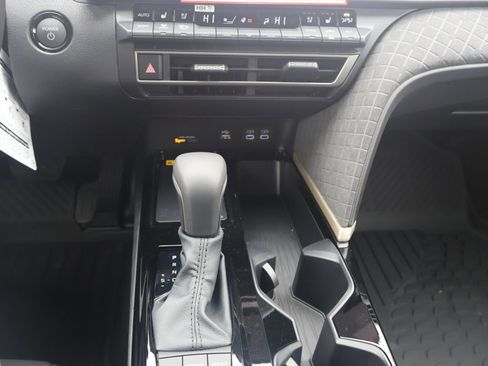 New 2026 Toyota Camry XLE w/ Premium Plus Package AWD/4WD image 17