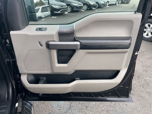 Used 2015 Ford F150 XLT w/ Equipment Group 302A Luxury image 29