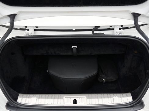 Certified 2017 Rolls-Royce Dawn image 28