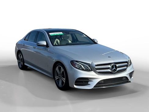 Used 2020 Mercedes-Benz E 350 Sedan image 7