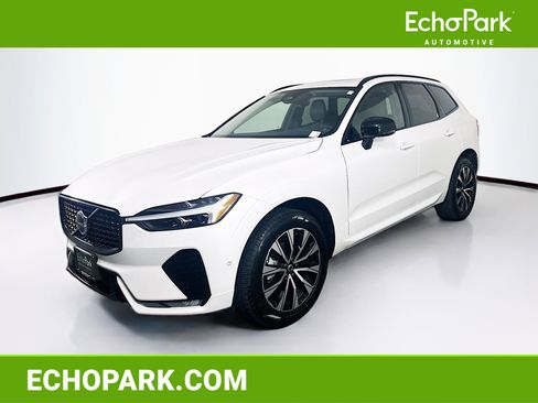 Used 2025 Volvo XC60 B5 Plus image 1