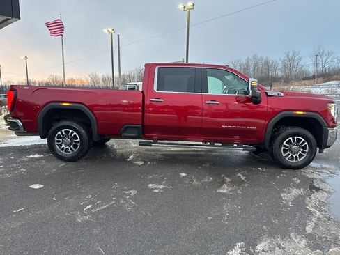 Used 2025 GMC Sierra 2500 SLT w/ SLT Premium Package image 10