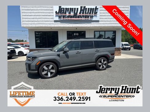 Used 2025 Hyundai Santa Fe Limited FWD image 1