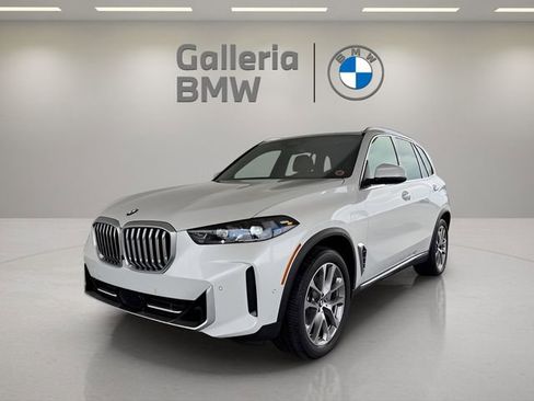Used 2025 BMW X5 xDrive40i w/ Executive Package image 1