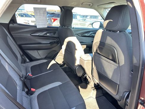 Used 2022 Chevrolet TrailBlazer LT w/ Convenience Package image 17