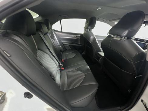 Used 2020 Toyota Camry SE FWD image 26