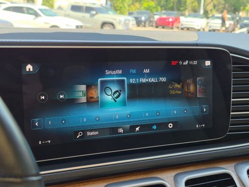 Certified 2022 Mercedes-Benz GLS 450 4MATIC image 21