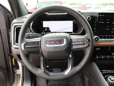 New 2026 GMC Canyon AT4 AWD/4WD image 12