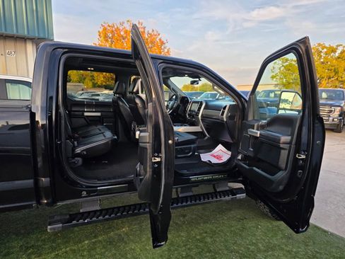 Used 2021 Ford F350 Lariat image 6