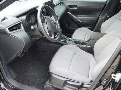 Used 2023 Toyota Corolla Cross SE AWD/4WD image 7