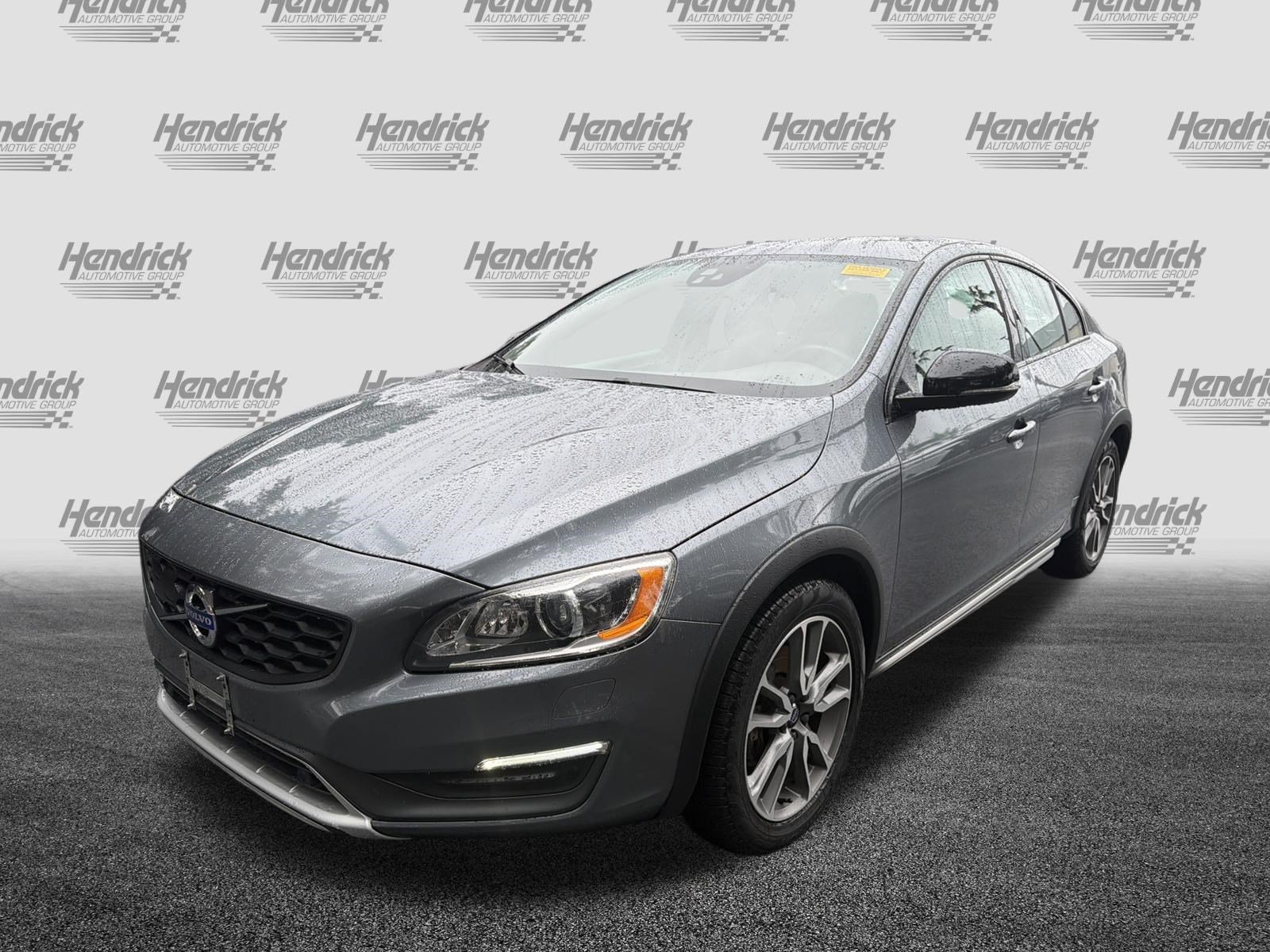Used 2016 Volvo S60 T5 Cross Country Platinum AWD/4WD image 5