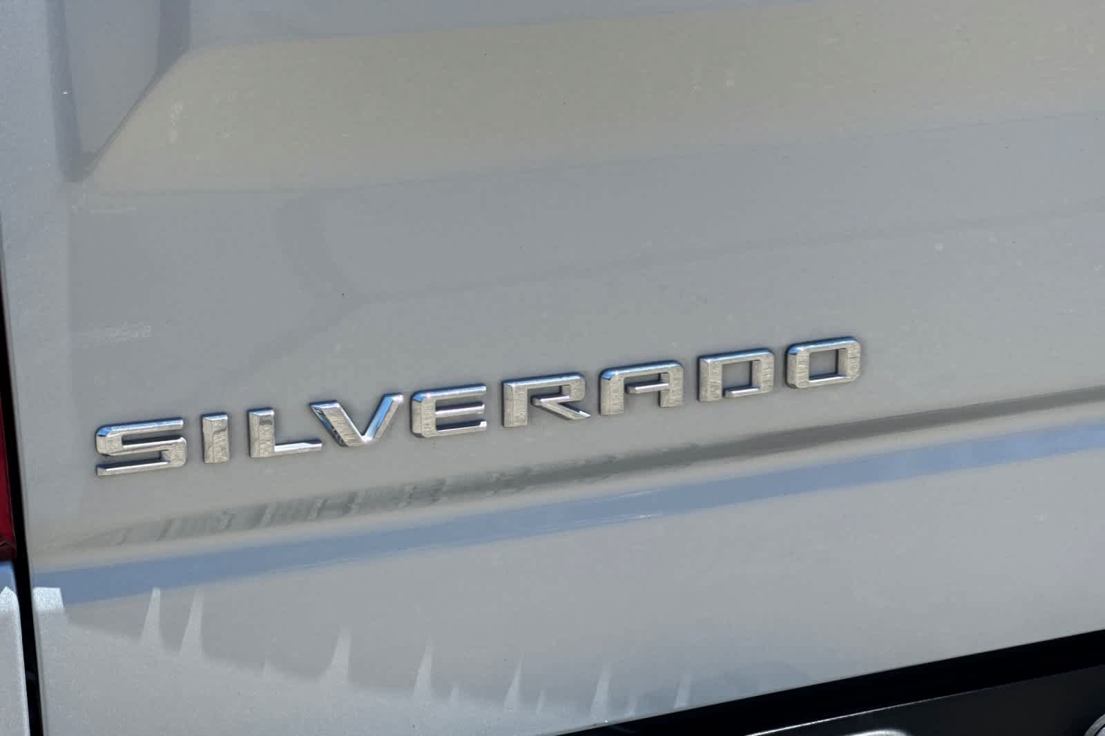 Used 2022 Chevrolet Silverado 1500 Custom AWD/4WD image 25