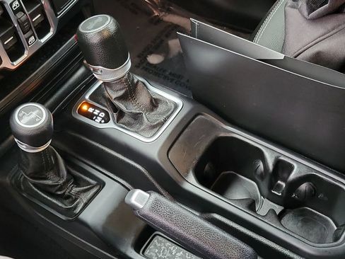 Certified 2020 Jeep Wrangler Unlimited Sport image 12