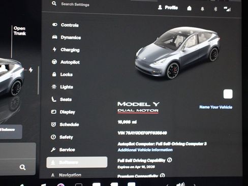 Used 2023 Tesla Model Y Long Range image 33