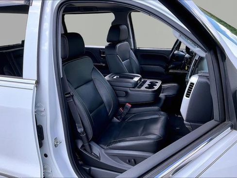 Used 2018 GMC Sierra 1500 SLT AWD/4WD image 19