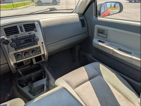 Used 2007 Dodge Dakota SLT RWD image 9