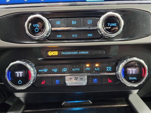 Used 2022 Ford F250 Lariat w/ Lariat Value Package image 59