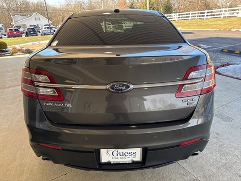 Used 2015 Ford Taurus SEL image 8