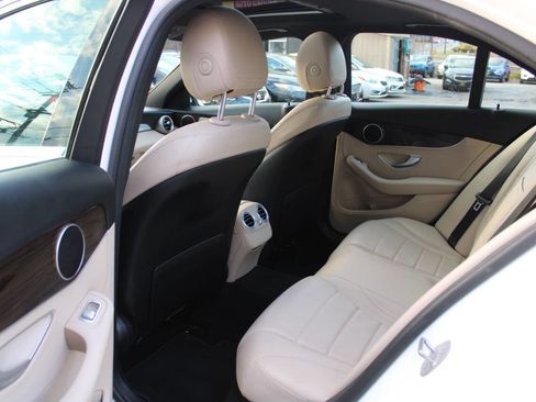 Used 2018 Mercedes-Benz C 300 4MATIC Sedan image 26