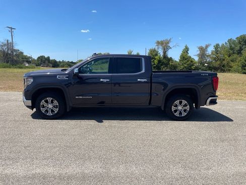 Used 2025 GMC Sierra 1500 SLT AWD/4WD image 2