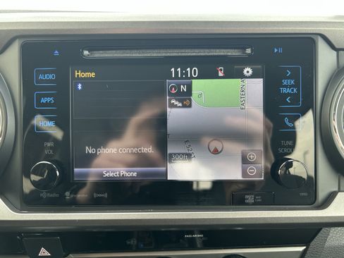 Certified 2018 Toyota Tacoma SR5 image 24