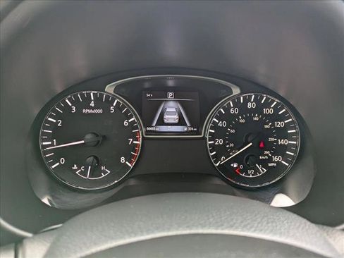 Used 2018 Nissan Altima 2.5 SR w/ SR Special Edition image 10