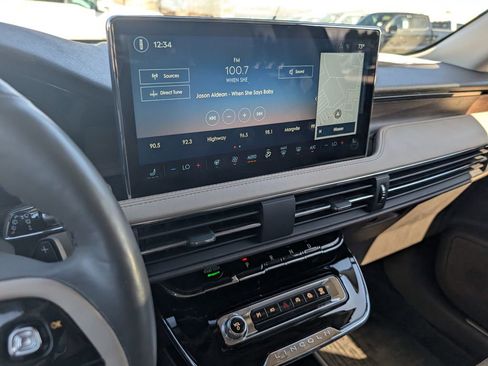 Used 2023 Lincoln Corsair Reserve w/ Equipment Group 201A image 19