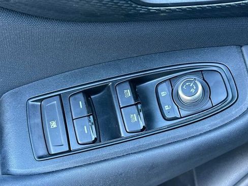 Used 2023 Subaru Outback Premium image 13