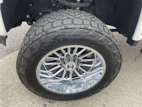 Used 2022 Chevrolet Silverado 2500 LTZ w/ LTZ Plus Package image 11