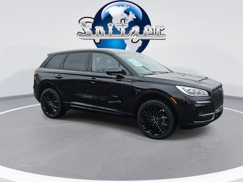 Used 2025 Lincoln Corsair Reserve w/ Jet Appearance Package image 2