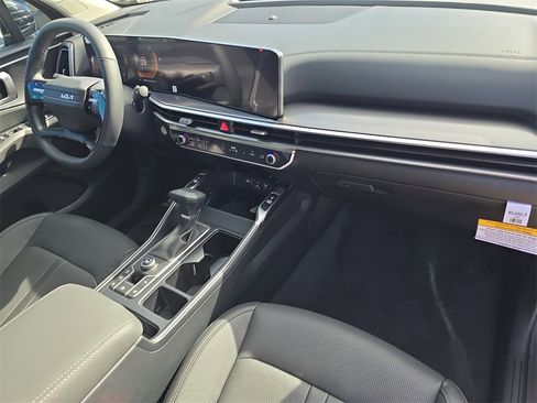 New 2026 Kia Sorento S image 11