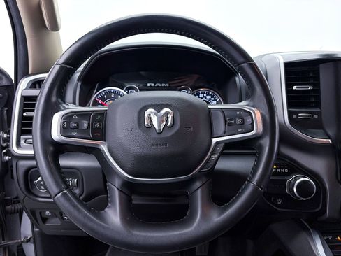 Used 2019 RAM 1500 Big Horn RWD image 23