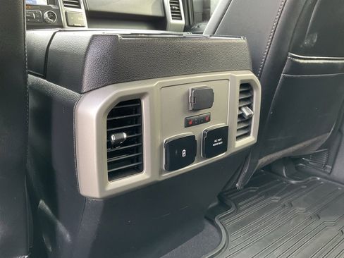 Certified 2020 Ford F150 Lariat w/ Equipment Group 502A Luxury image 22