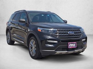 Used 2023 Ford Explorer XLT w/ Equipment Group 202A RWD video 3