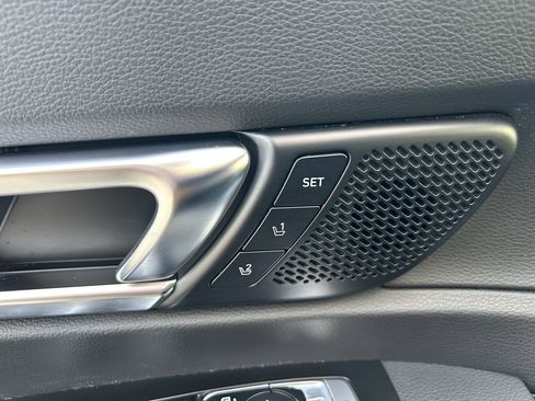 Used 2022 Kia Telluride SX w/ Nightfall Edition Package image 16