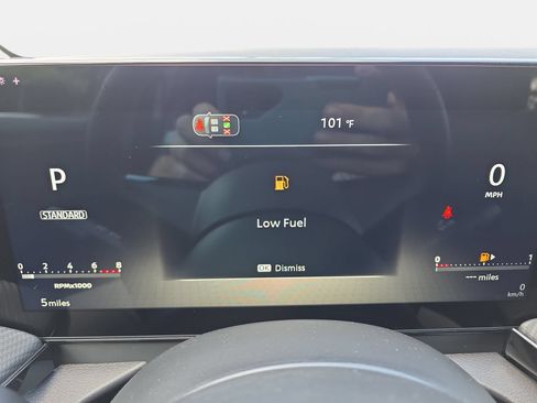 New 2026 Nissan Kicks SR w/ Cold Weather Package FWD image 19