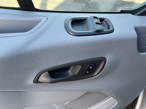 Used 2016 Ford Transit 350 XLT image 35