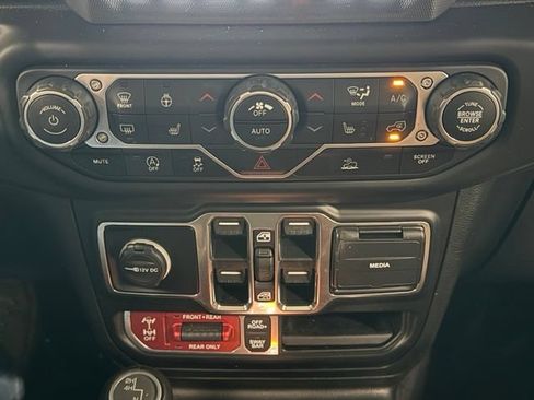 Used 2020 Jeep Gladiator Rubicon AWD/4WD image 27