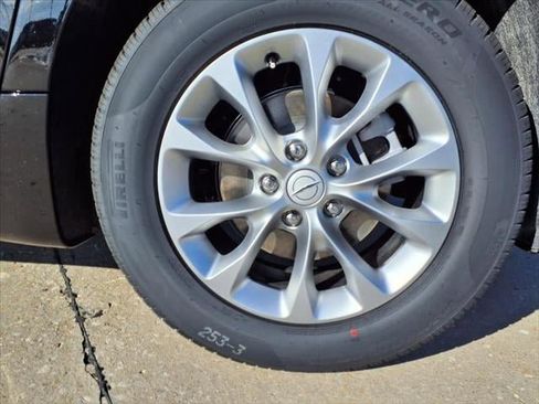 New 2026 Chrysler Pacifica Limited w/ Trailer Tow Group image 64