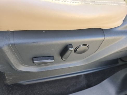 Used 2022 Ford Expedition XLT AWD/4WD image 22