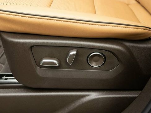 Used 2026 Cadillac Escalade Luxury w/ Touring Package image 31