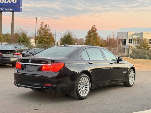 Used 2010 BMW 750Li xDrive image 6