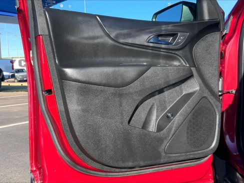 Used 2021 Chevrolet Equinox LT image 21