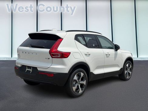 New 2026 Volvo XC40 B5 Plus w/ Protection Package Premier AWD/4WD image 3