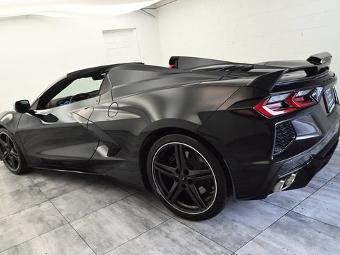 Used 2024 Chevrolet Corvette Stingray Preferred Conv w/ Z51 Performance Package RWD image 11