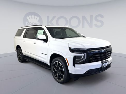 New 2026 Chevrolet Suburban RST w/ Comfort Package AWD/4WD image 10
